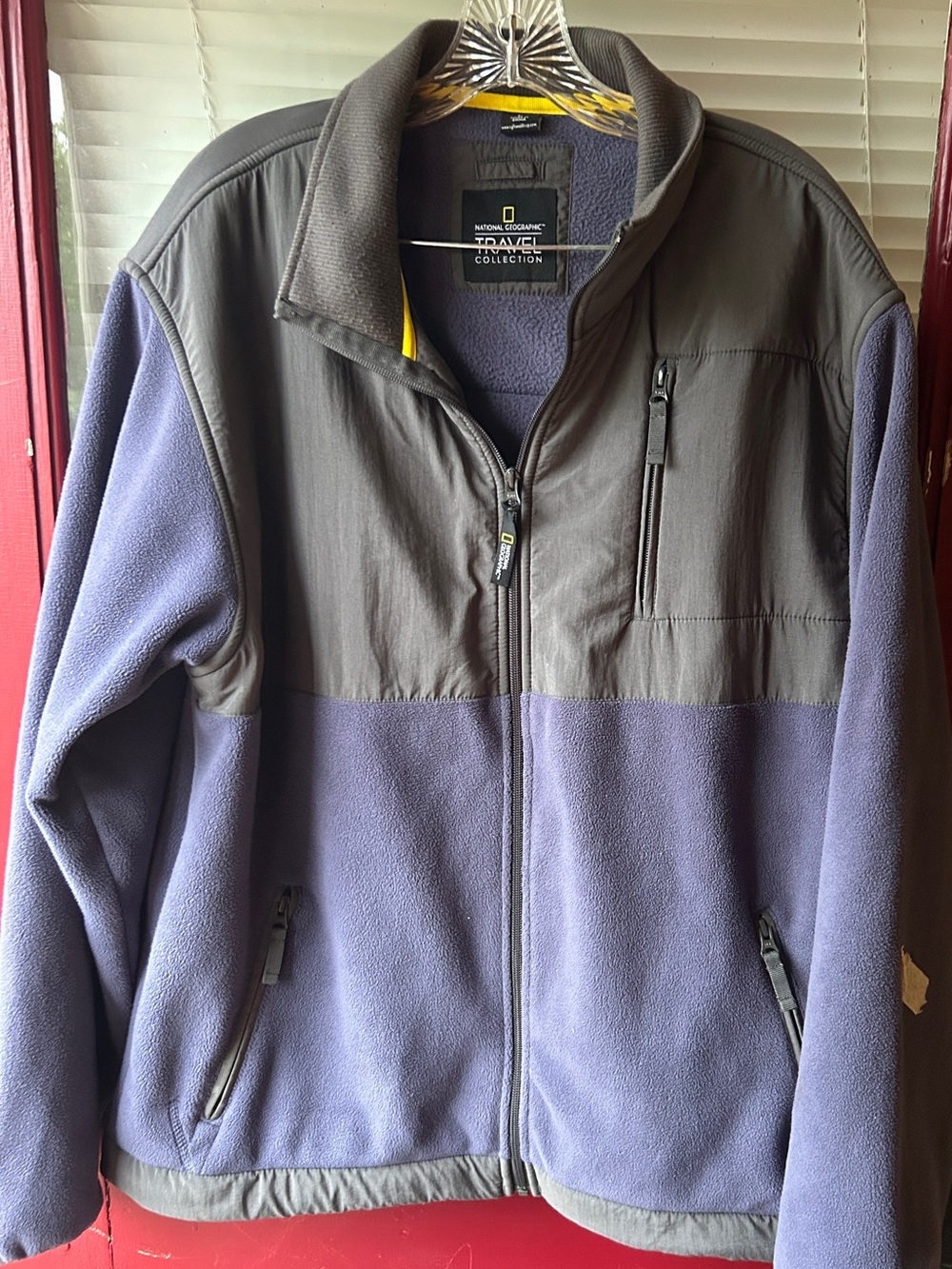 National Geographic Travel Collection 
Fleece jacket